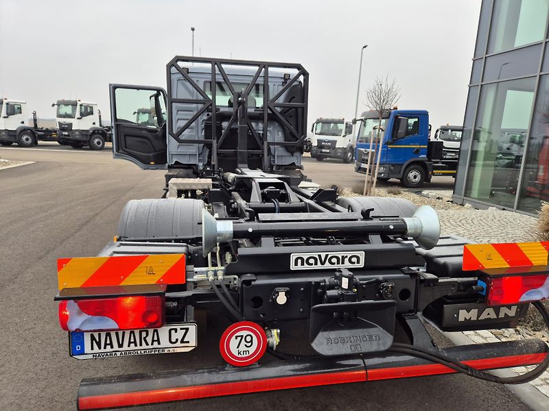 MAN TGL TRAKTOR NOSIČ KONTEJNERU - fotka 11 z 21