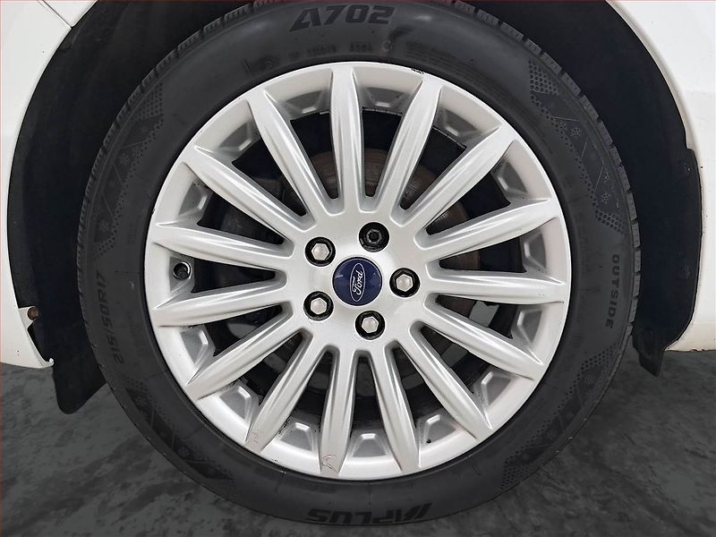 Ford Mondeo (2013) 2.0 TDCi, Serv.kniha, Tempomat - fotka 14 z 17