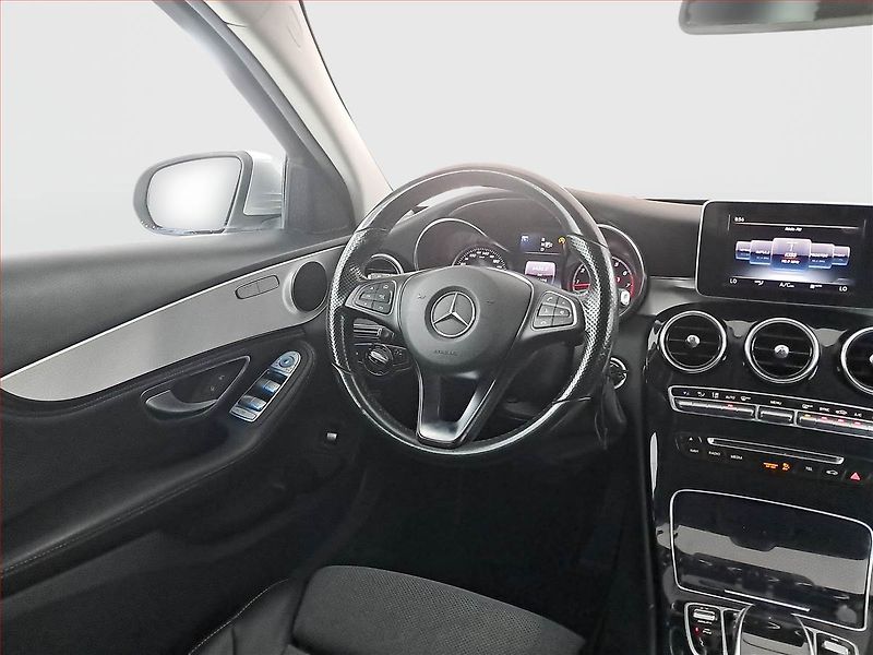 Mercedes-Benz Třídy C (2014) C 180, Automat, Kůže, Tempomat - fotka 7 z 20