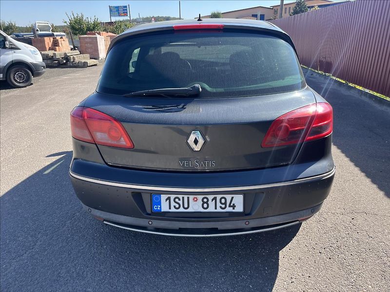 Renault Vel Satis 2,2 dCi TAŽNÉ STK 12/2026 - fotka 7 z 27