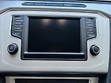 Volkswagen Passat 2,0 TDI 110kW Comfortline Navi - náhled 26