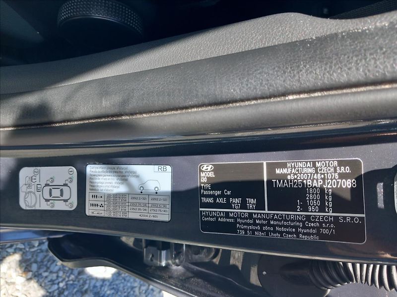 Hyundai i30 1,0 T-GDI MT COMFORT - fotka 20 z 23