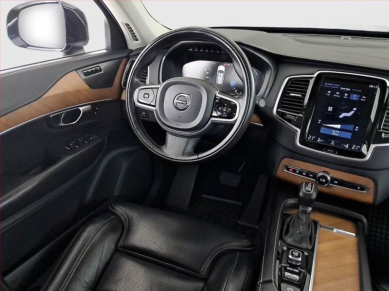 Volvo XC90 (2019) D5 AWD - fotka 7 z 22