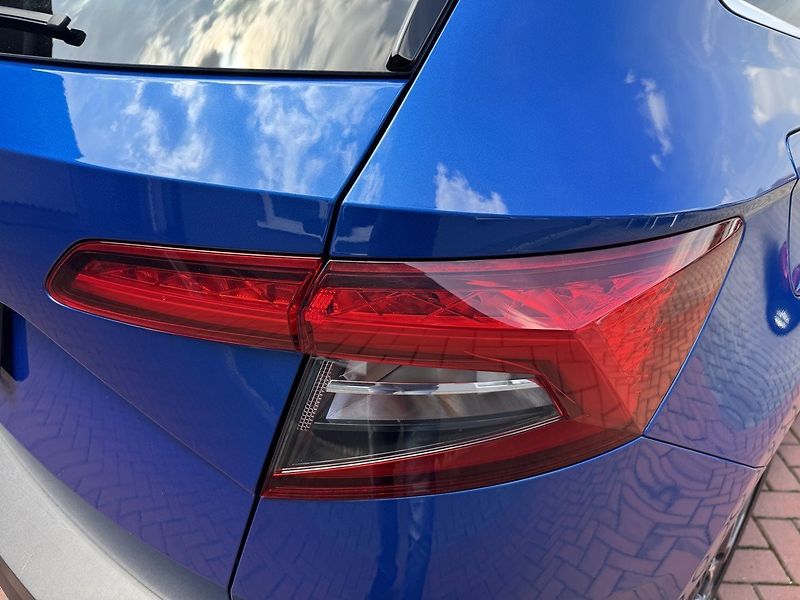 Škoda Karoq (2020) 1.5TSi LED Navi Kamera Tažné Z - fotka 39 z 47