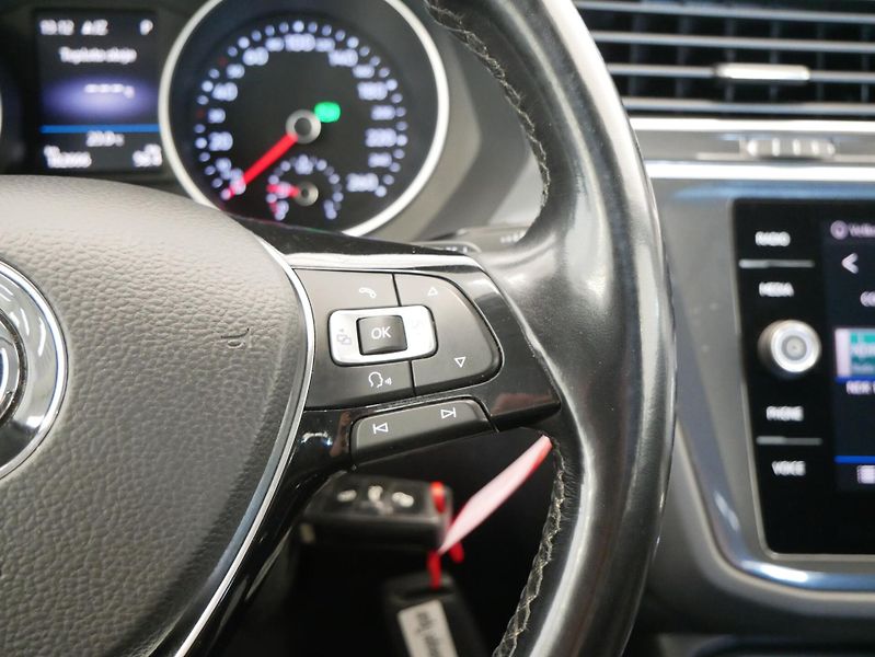 Volkswagen Tiguan - fotka 17 z 27