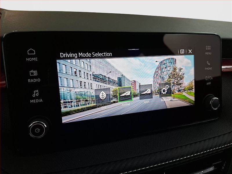 Škoda Fabia (2025) 1.0 TSI, MONTE CARLO, AUTOMAT - fotka 17 z 23