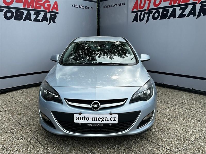 Opel Astra 1,4 103 kW TURBO automat, CZ - fotka 2 z 36