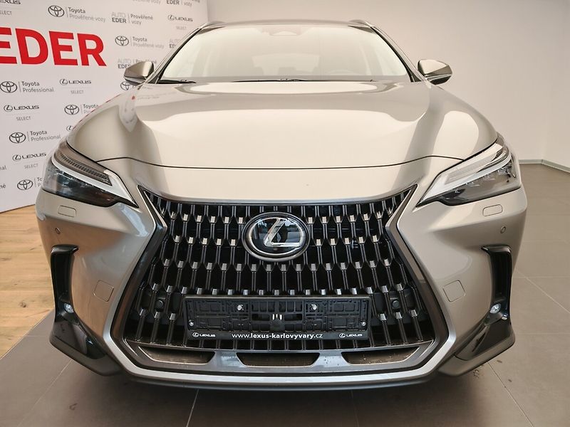 Lexus NX 450h plus 450h+ Executive Top - fotka 2 z 39