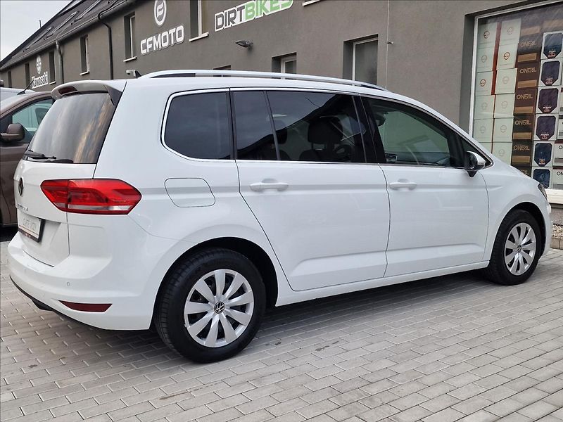 Volkswagen Touran 2.0 TDI Comfortline,ČR,1.Maj. - fotka 11 z 50