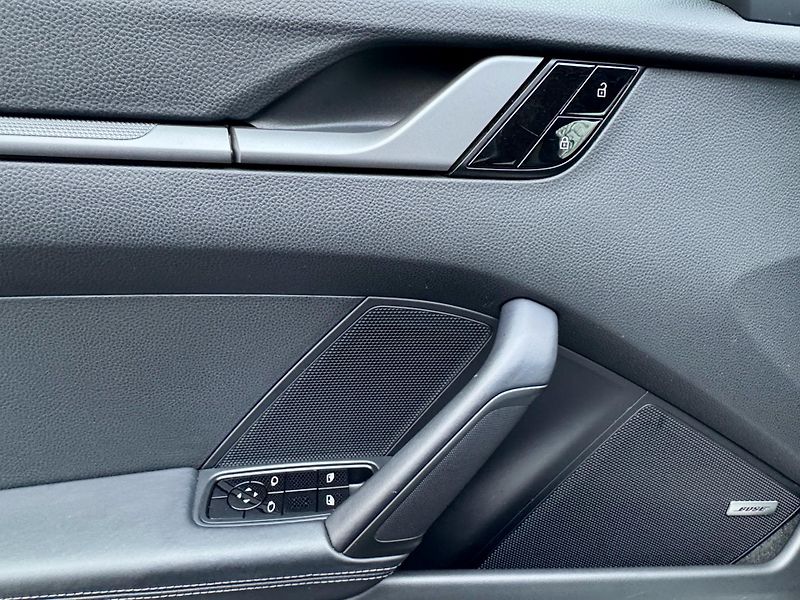 Porsche 911 (2020) Approved BOSE Střecha 20/21