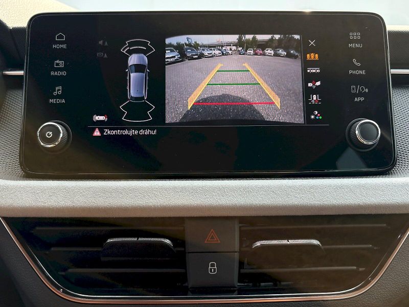 Škoda Scala (2025) DSG 1.0 TSI / 85 kW / TOP SELE - fotka 16 z 31