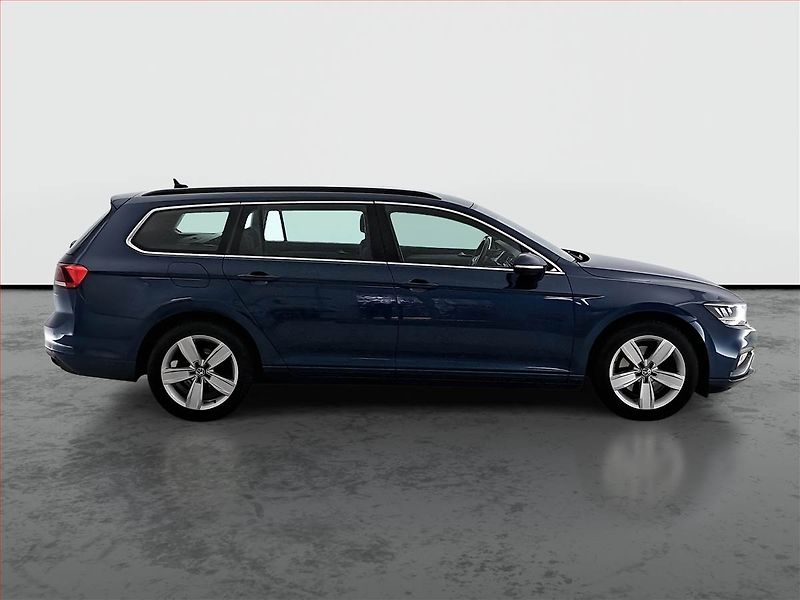Volkswagen Passat (2020) Elegance 2.0 TDI, Automat - fotka 6 z 17