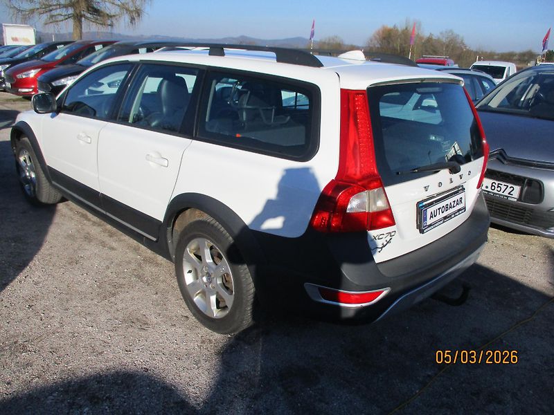 Volvo XC70 (2007) 2,4 AWD servis doložen - fotka 4 z 11