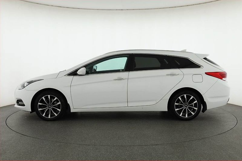 Hyundai i40 (2017) 1.7 CRDi, Serv.kniha, Navi - fotka 3 z 14