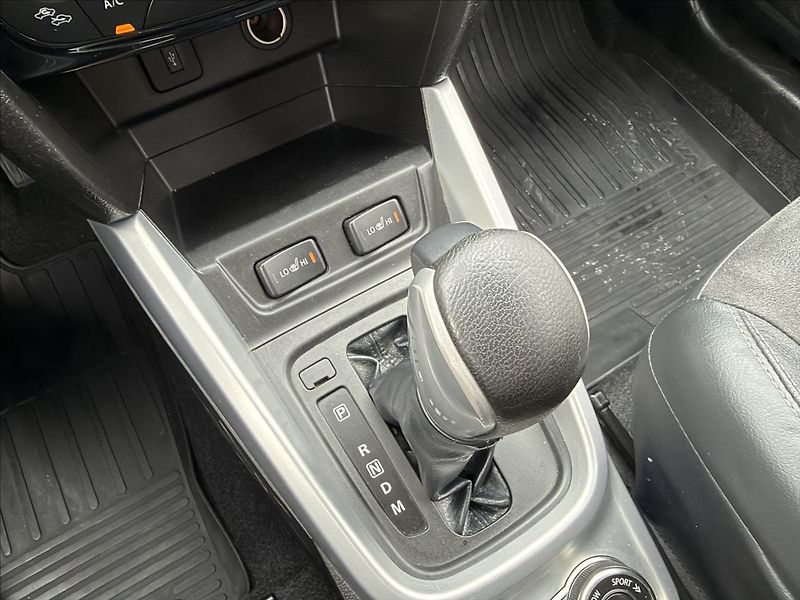 Suzuki Vitara 1,6 4x4 AUTOMAT - fotka 17 z 30