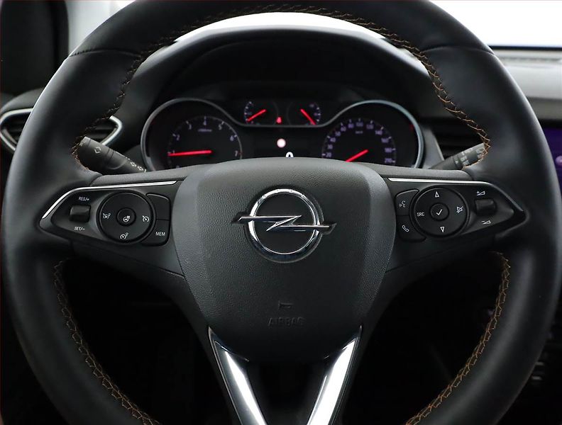 Opel Crossland X (2019) Innovation 1.2 Turbo - fotka 8 z 18