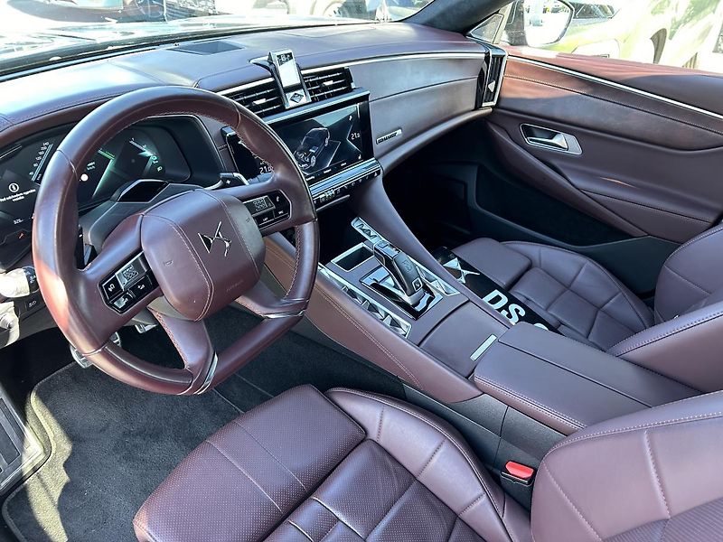 DS Automobiles DS9 (2022) OPERA E-TENSE 225K - fotka 15 z 31