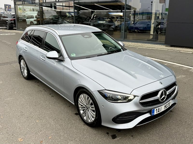 Mercedes-Benz Třídy C (2025) 220 d 4MATIC kombi - fotka 38 z 41