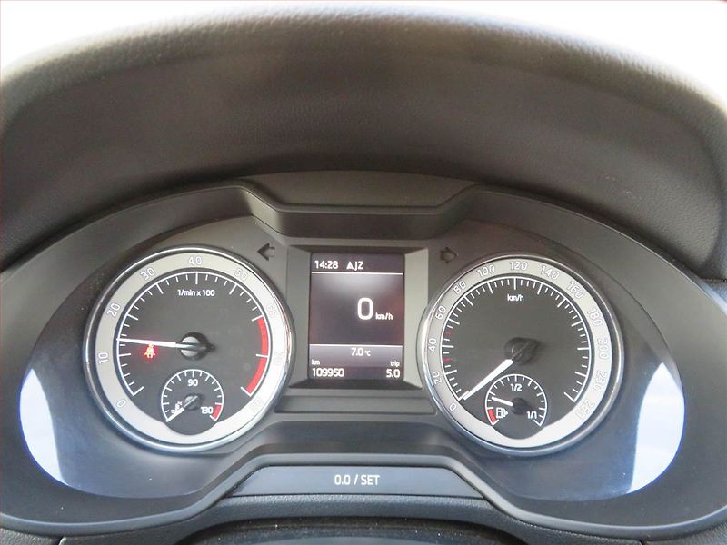 Škoda Octavia (2018) Ambition Plus 1.0 TSI, Navi - fotka 11 z 16