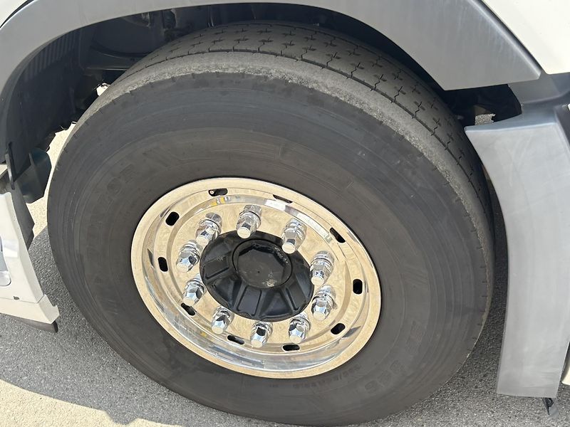 Volvo FH 13 500 EURO 6 - fotka 13 z 28