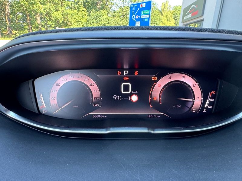 Peugeot 5008 (2023) 1.5 HDi GT EAT8 - fotka 20 z 44