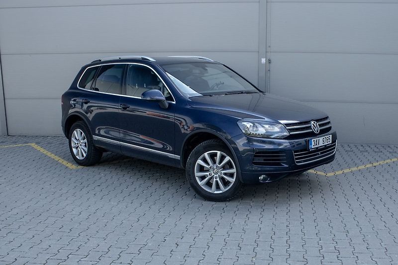 Volkswagen Touareg - fotka 2 z 25