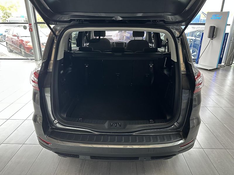 Ford S-MAX Business 2.5i HEV 190k aut. - fotka 7 z 30