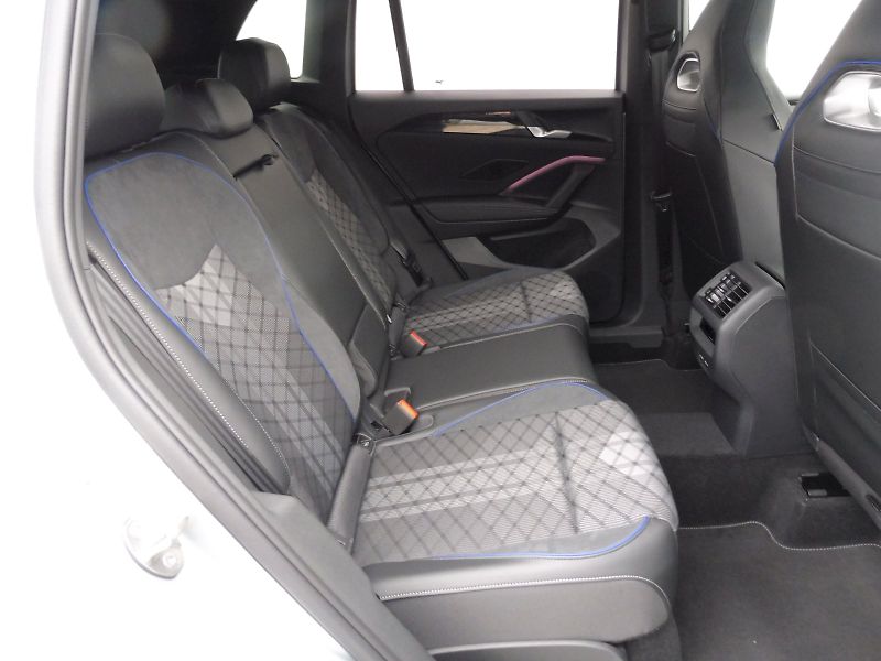 Volkswagen Tiguan (2026) R-Line 1,5 eTSI 110kW mHEV DSG - fotka 22 z 30