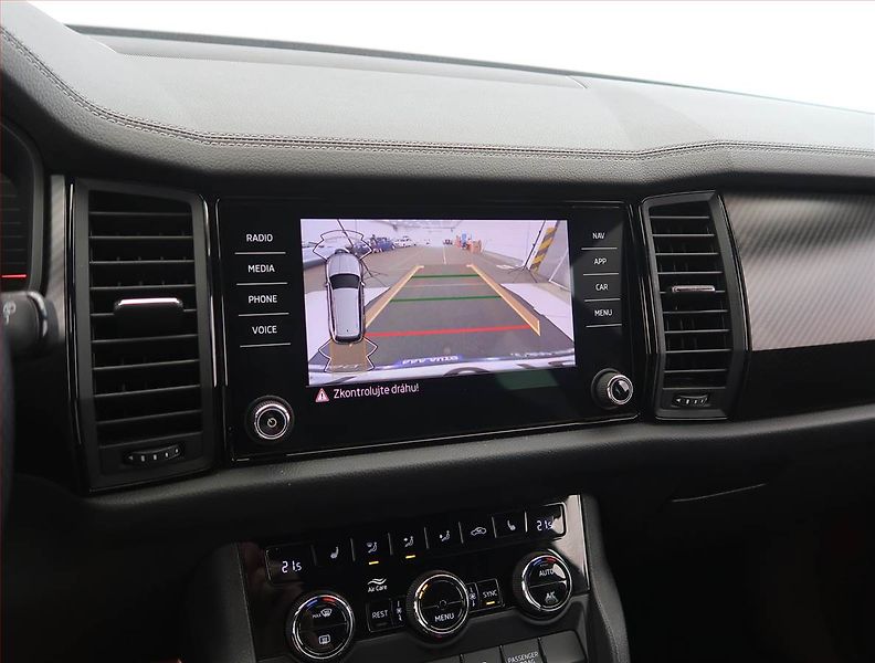 Škoda Kodiaq (2022) Sportline 1.5 TSI, digi klima - fotka 21 z 27