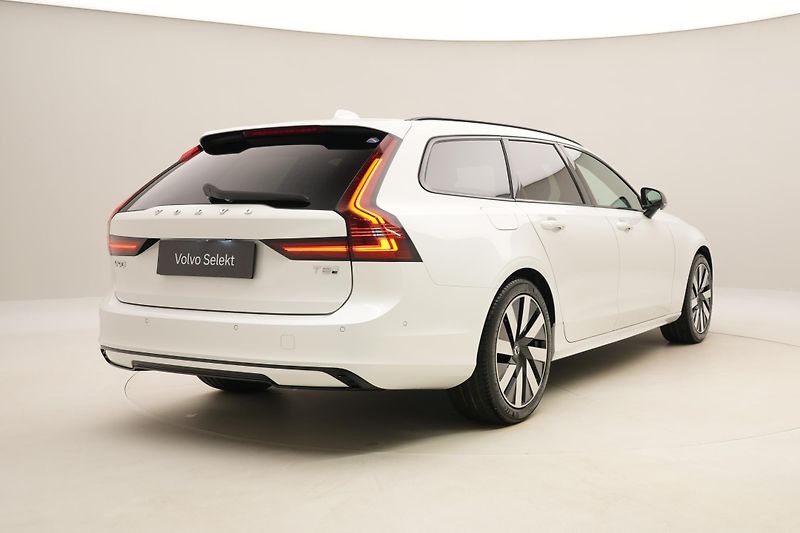 Volvo V90 T8 AWD RECHARGE DARK ULTRA - fotka 13 z 65