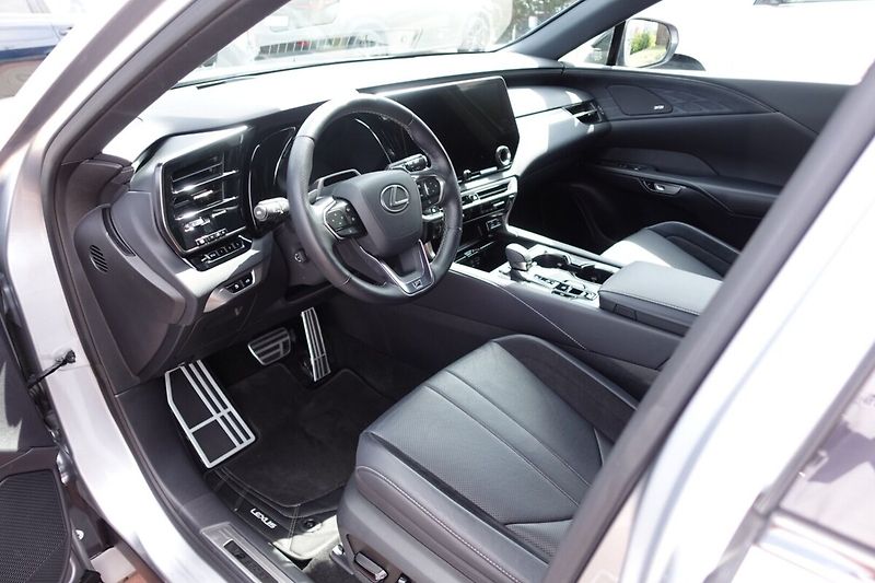 Lexus RX 500h RX500h F Sport Plus - fotka 14 z 39