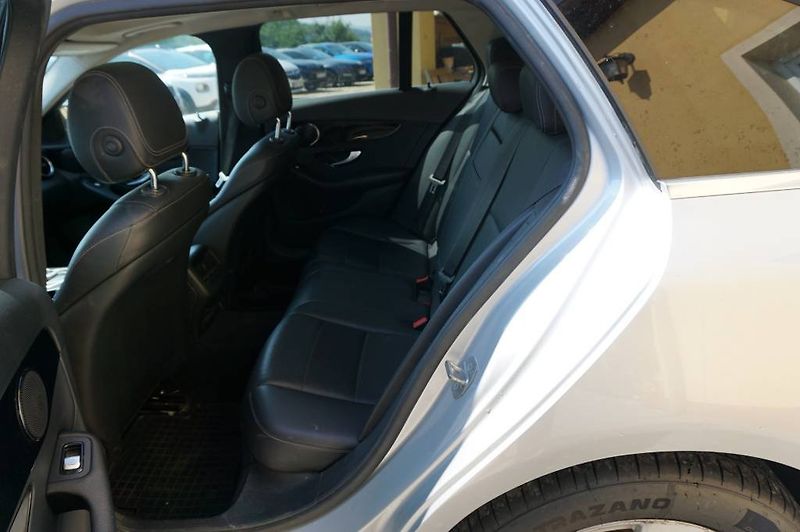 Mercedes-Benz Třídy C (2017) C220  4 MATIC - fotka 10 z 48