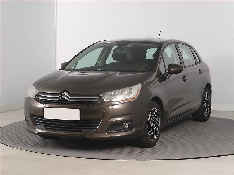 Citroën C4 (2013) 1.4 16V, Tempomat - fotka 2 z 15