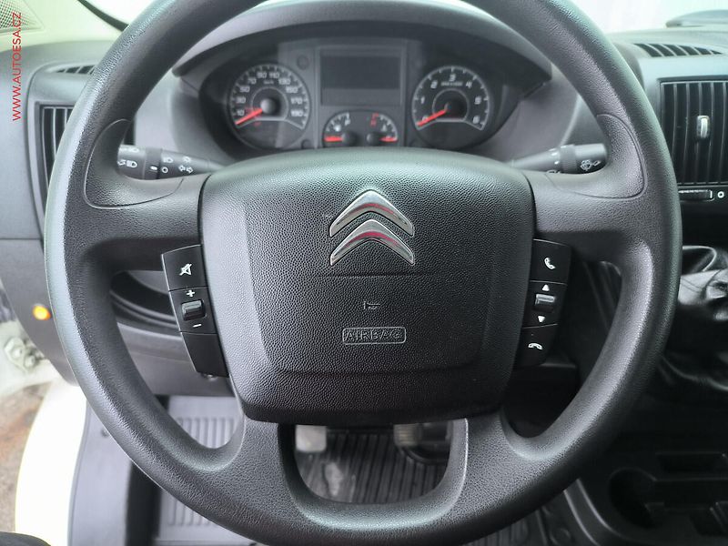 Citroën Jumper (2020) 2.2HDi L2H2 6míst, 1.maj,ČR - fotka 14 z 18