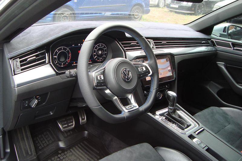 Volkswagen Arteon (2017) 2.0TDi,4-Motion,R-Line,176kW - fotka 36 z 84
