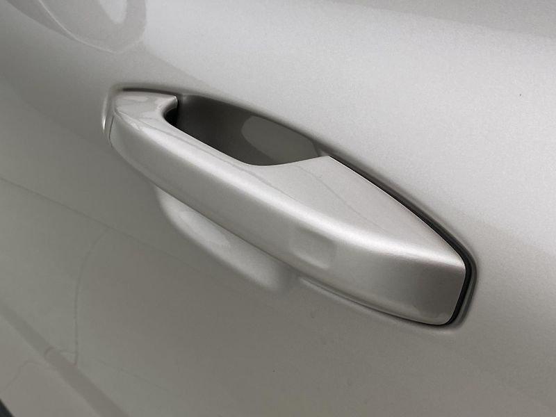 Volvo V60 CC B4 AWD CORE AUT CZ - fotka 30 z 54