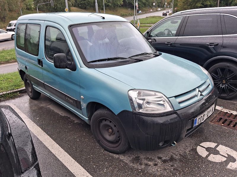 Citroën Berlingo 1,4i, ČR, 1.MAJ - fotka 3 z 9