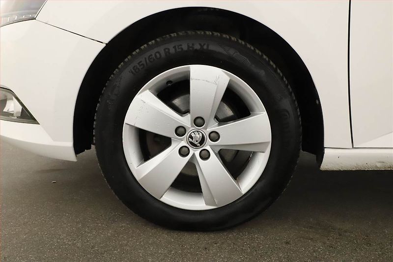 Škoda Fabia (2018) Ambition Plus 1.0 TSI - fotka 11 z 12