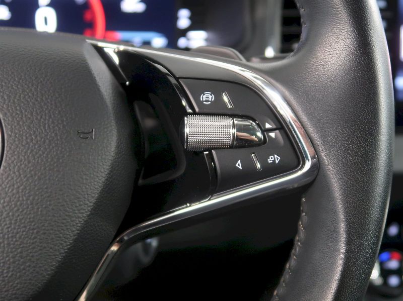 Škoda Karoq (2023) STYLE 1.5TSI 110KW DSG NAVI - fotka 21 z 41