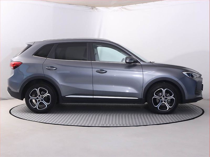 MG ZS (2025) 1.5 i - fotka 6 z 24