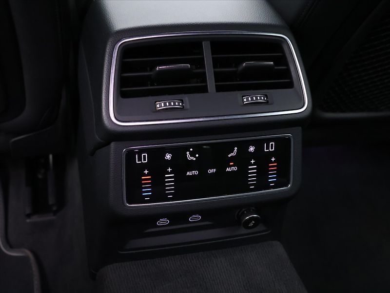 Audi A7 3,0 TDI  Quattro S-Line CZ DPH - fotka 35 z 36