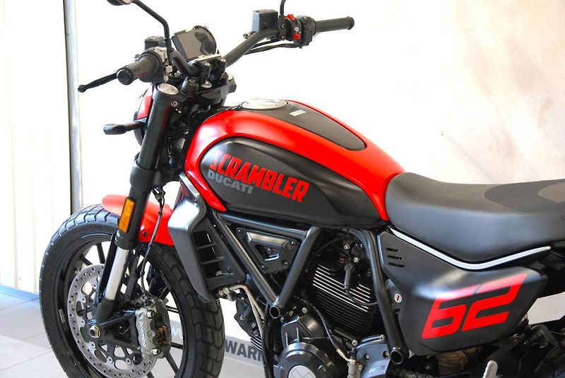 Ducati Scrambler Full Throttle (2023) krásný stav, serv - fotka 20 z 20