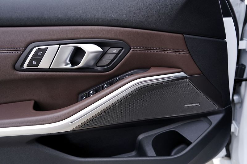 BMW Řada 3 M340i xDrive/AT/375PS,Facelift - fotka 18 z 50