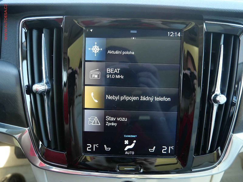 Volvo V90 (2018) 2.0 D5 4x4, Cross Country - fotka 20 z 34