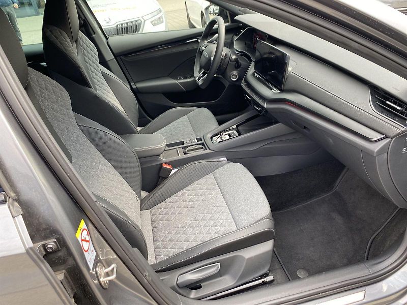 Škoda Octavia (2025) Combi 2.0 TSI 4x4 DSG SportLin - fotka 9 z 27
