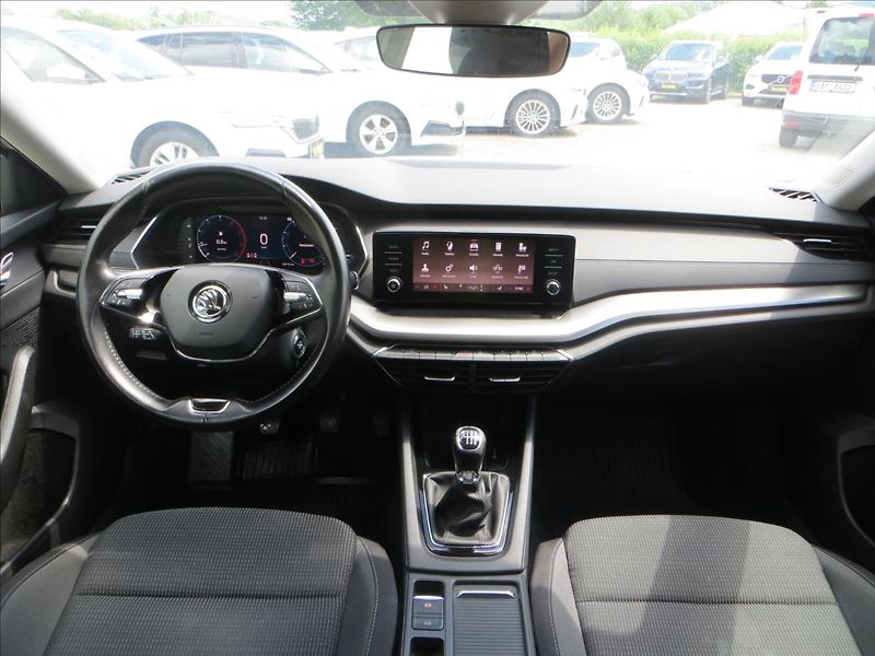 Škoda Octavia 2,0 TDI 85kW Ambition ČR - fotka 24 z 24