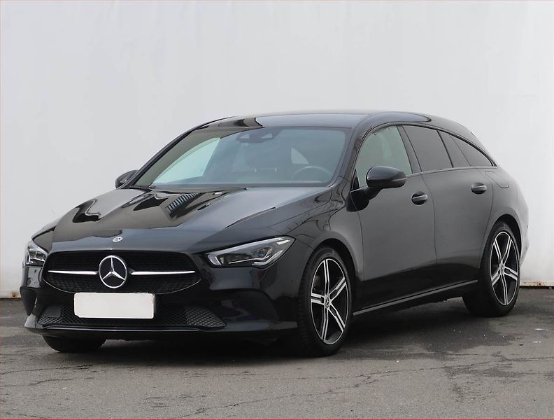 Mercedes-Benz CLA (2021) 200, 1.ČR,Navigace,plný servis - fotka 2 z 22