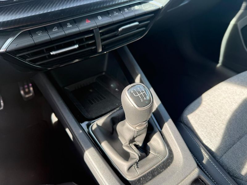Škoda Octavia Sportline 1.5 TSI 110kw Combi - fotka 22 z 29