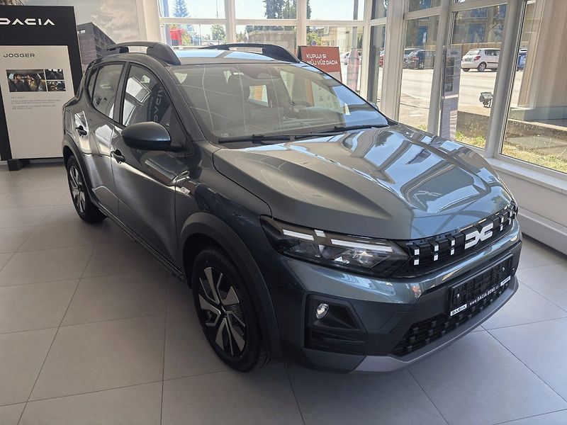 Dacia Sandero (2026) Expression ECO-G120 Stepway - fotka 1 z 12