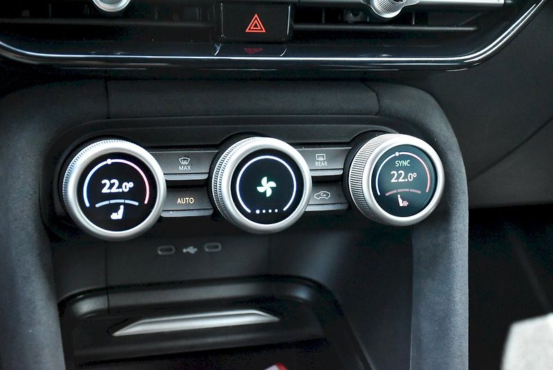 Škoda Kodiaq (2025) SPORTLINE 2.0 TDI 142kW 4x4 DS - fotka 22 z 35